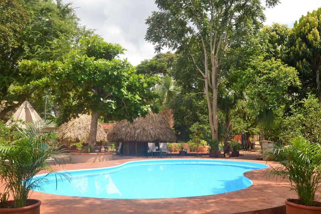 The Flycatcher Inn Retreat Hotel ซานตา เอเลนา ภายนอก รูปภาพ